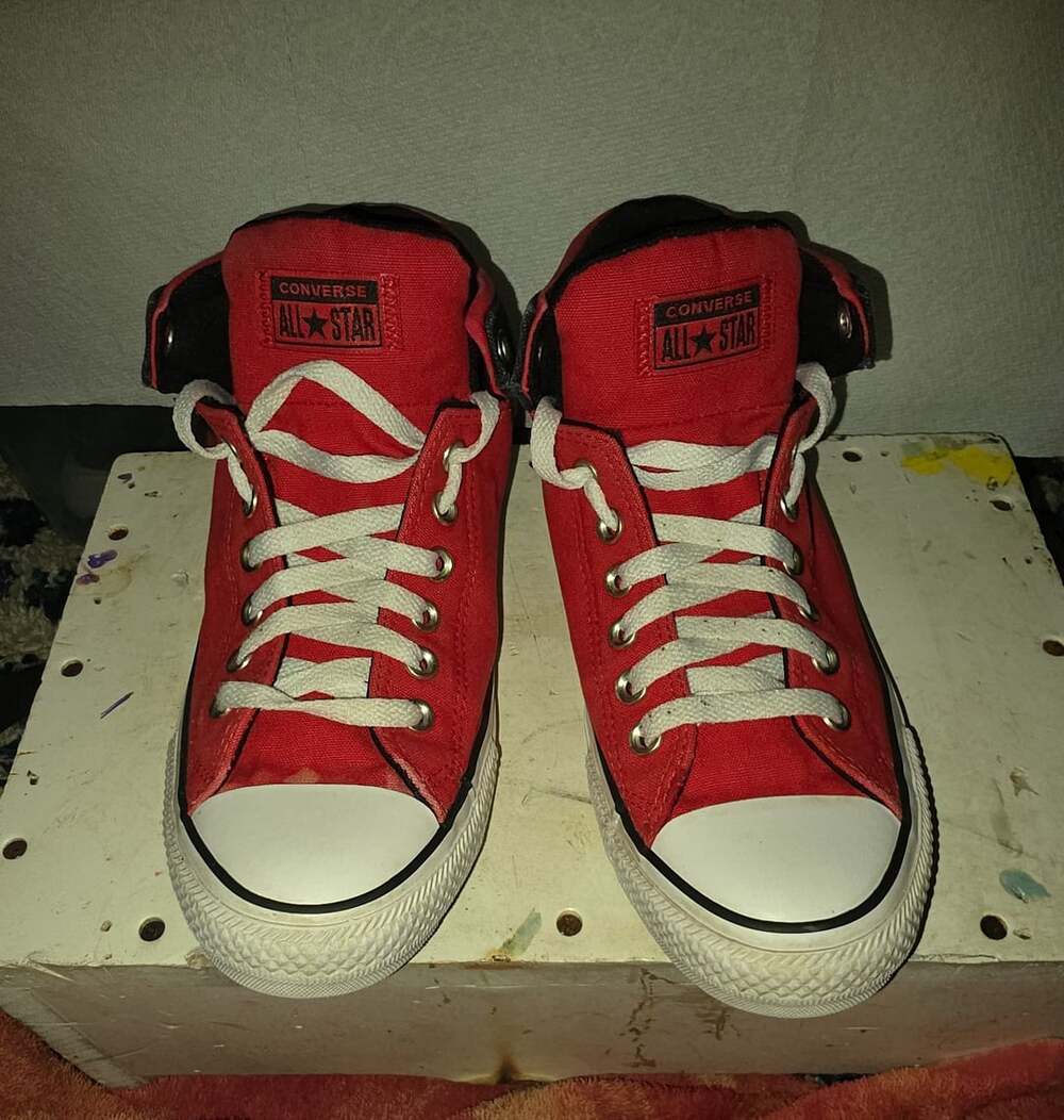 Converse All Star High Street Size 8 Red Black Sneakers